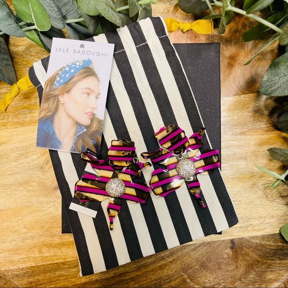 NWT Lele Sadoughi - Crystal Lily Earrings - Picture 2 of 14